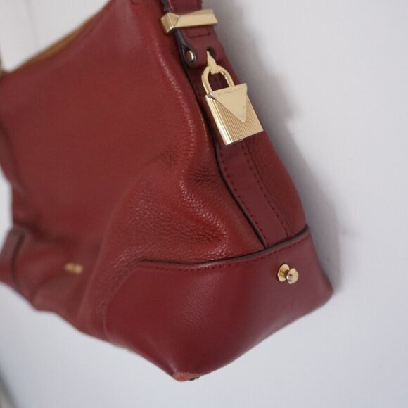 Michael Kors Burgundy Red Crosby Pebbled Leather Zip Closure Shoulder Bag Purse - Picture 7 of 16